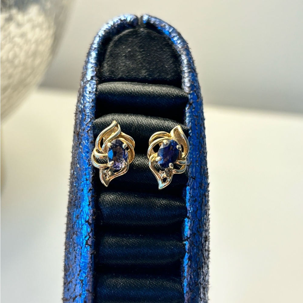 Vintage 14k Earrings With Stone